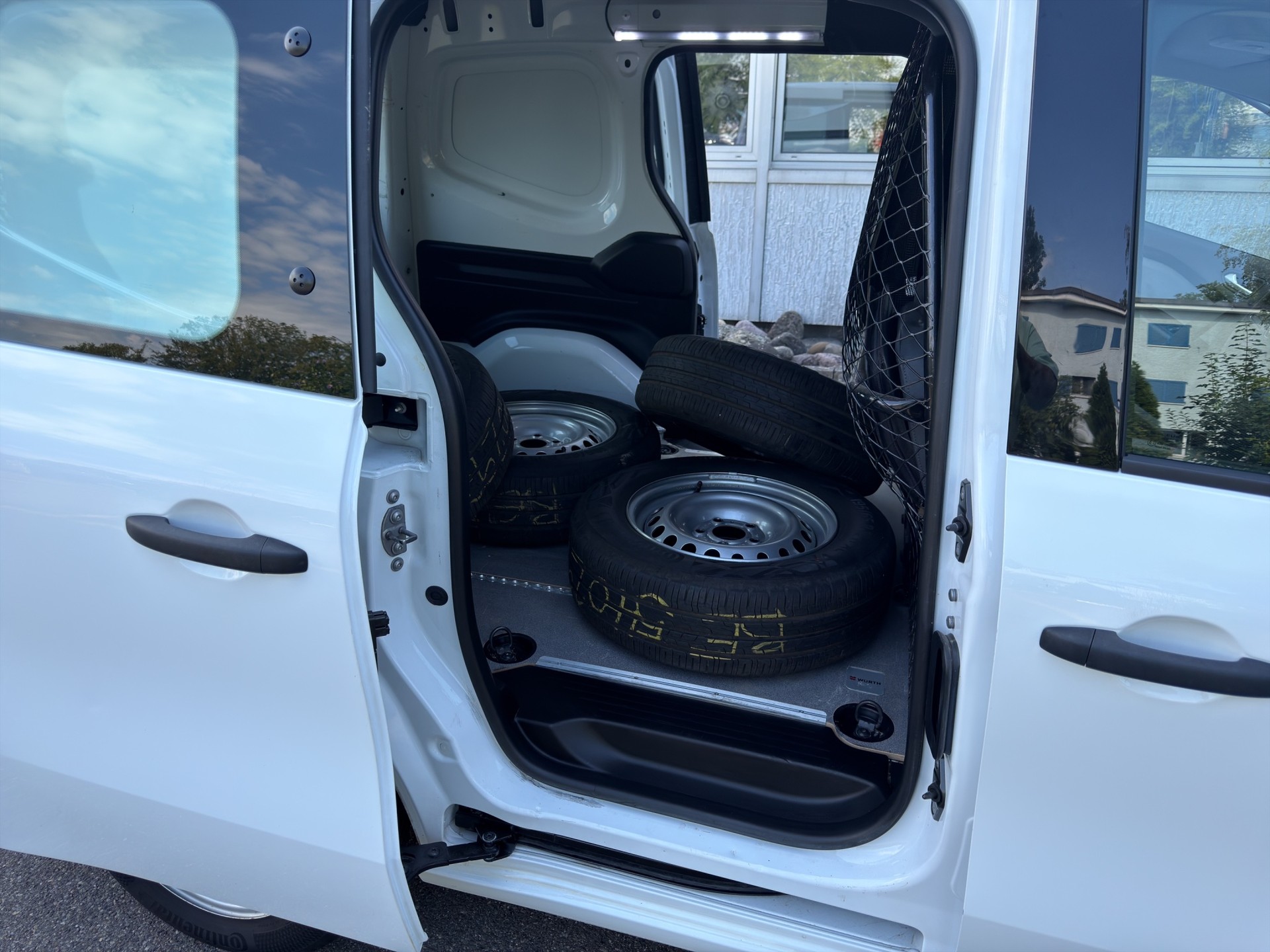 RENAULT Kangoo Van 1.5 dCi Standard 95 Extra-image-7