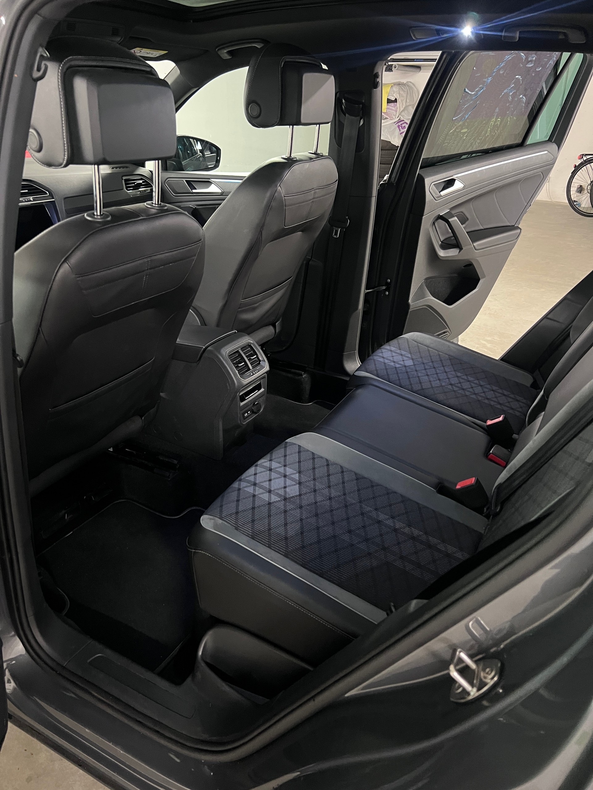 VW 2.0 TDI SCR R-Line SELECTION DSG-image-8