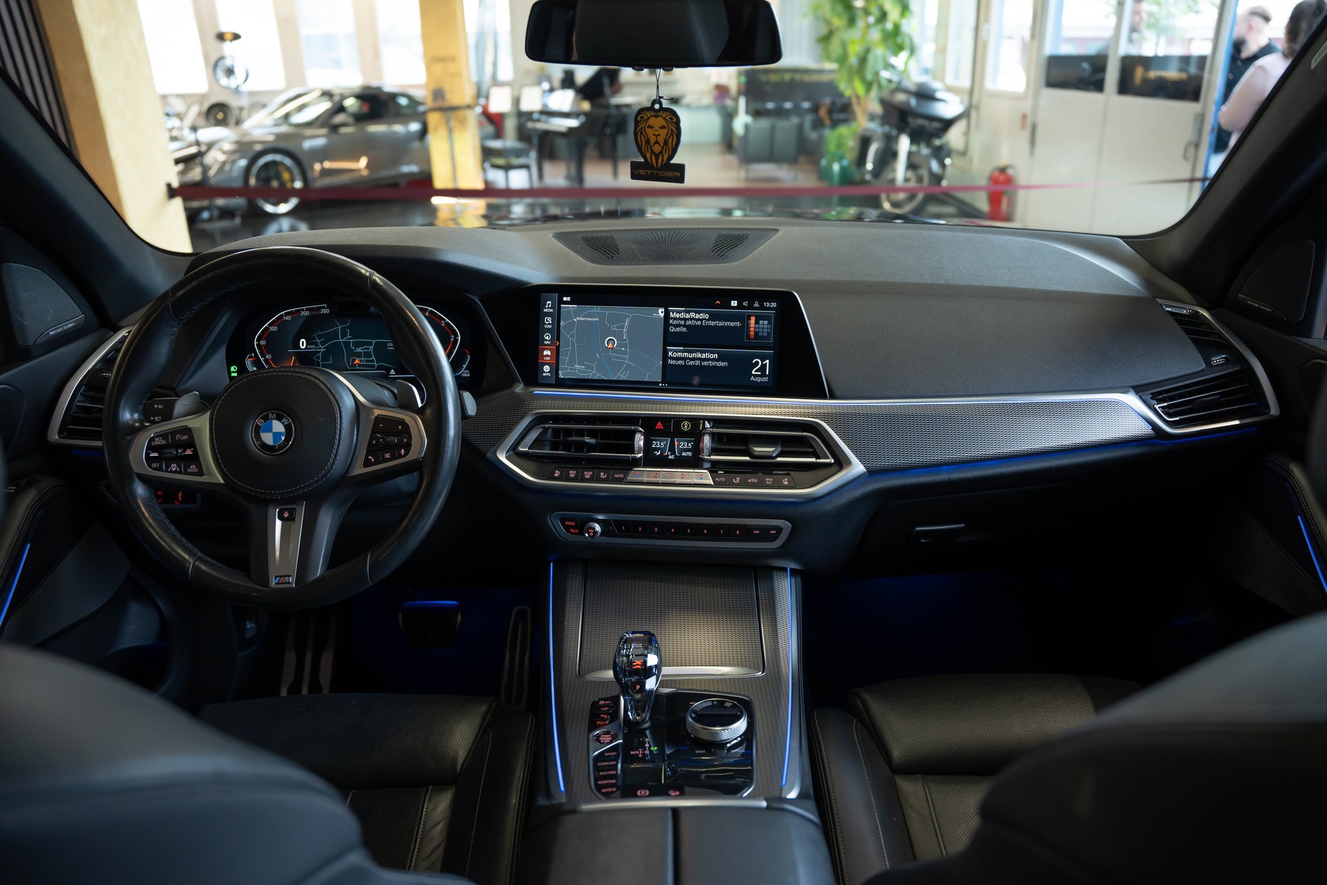 BMW X5 xDrive 30d Steptronic-image-11