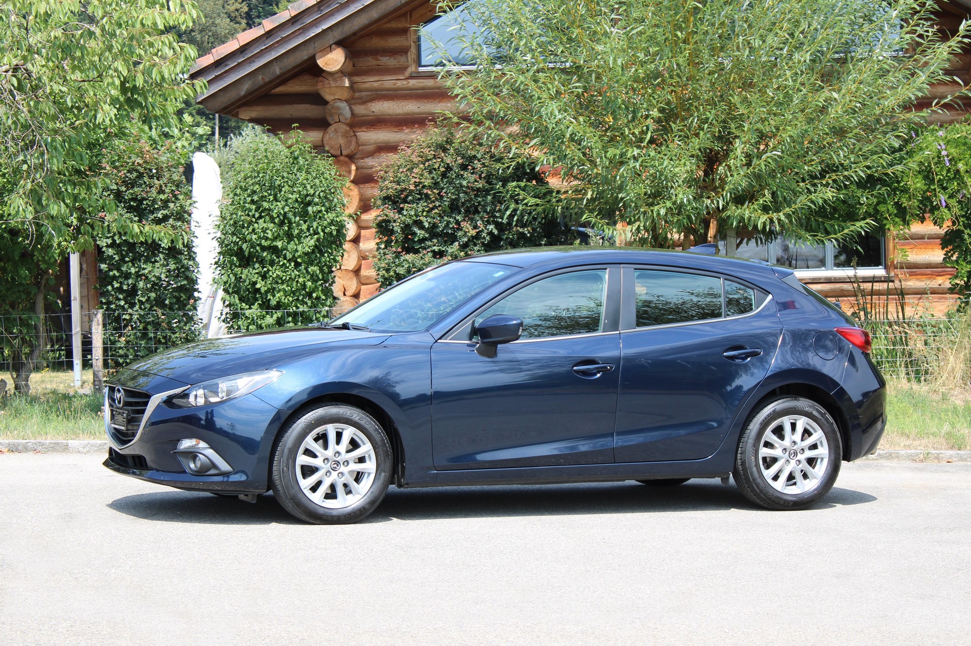 MAZDA 3 SKYACTIV-G 120 Ambition Plus-image-0