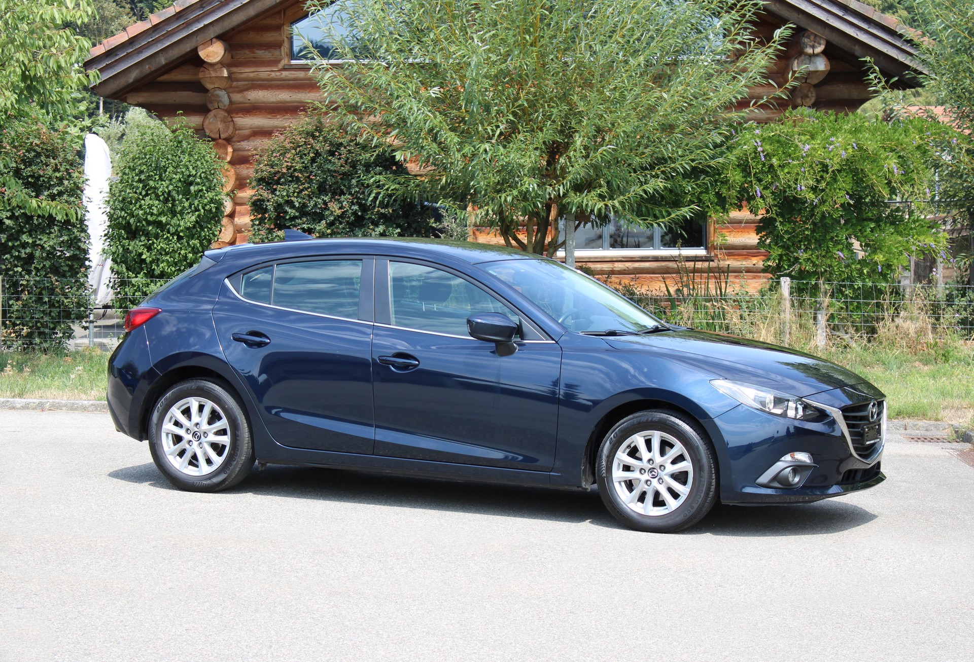 MAZDA 3 SKYACTIV-G 120 Ambition Plus-image-1
