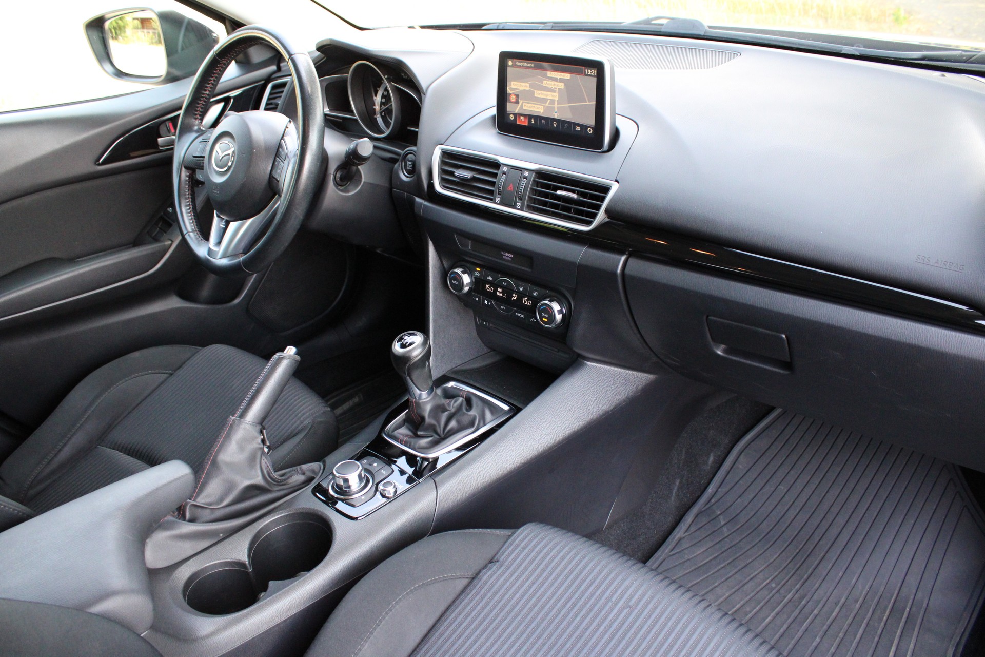 MAZDA 3 SKYACTIV-G 120 Ambition Plus-image-12