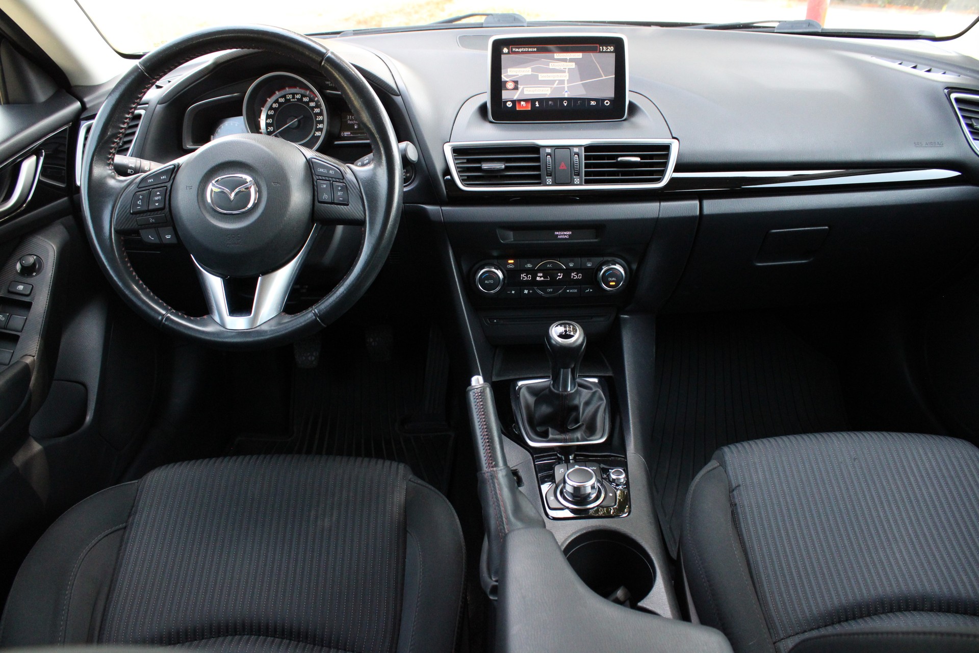 MAZDA 3 SKYACTIV-G 120 Ambition Plus-image-11