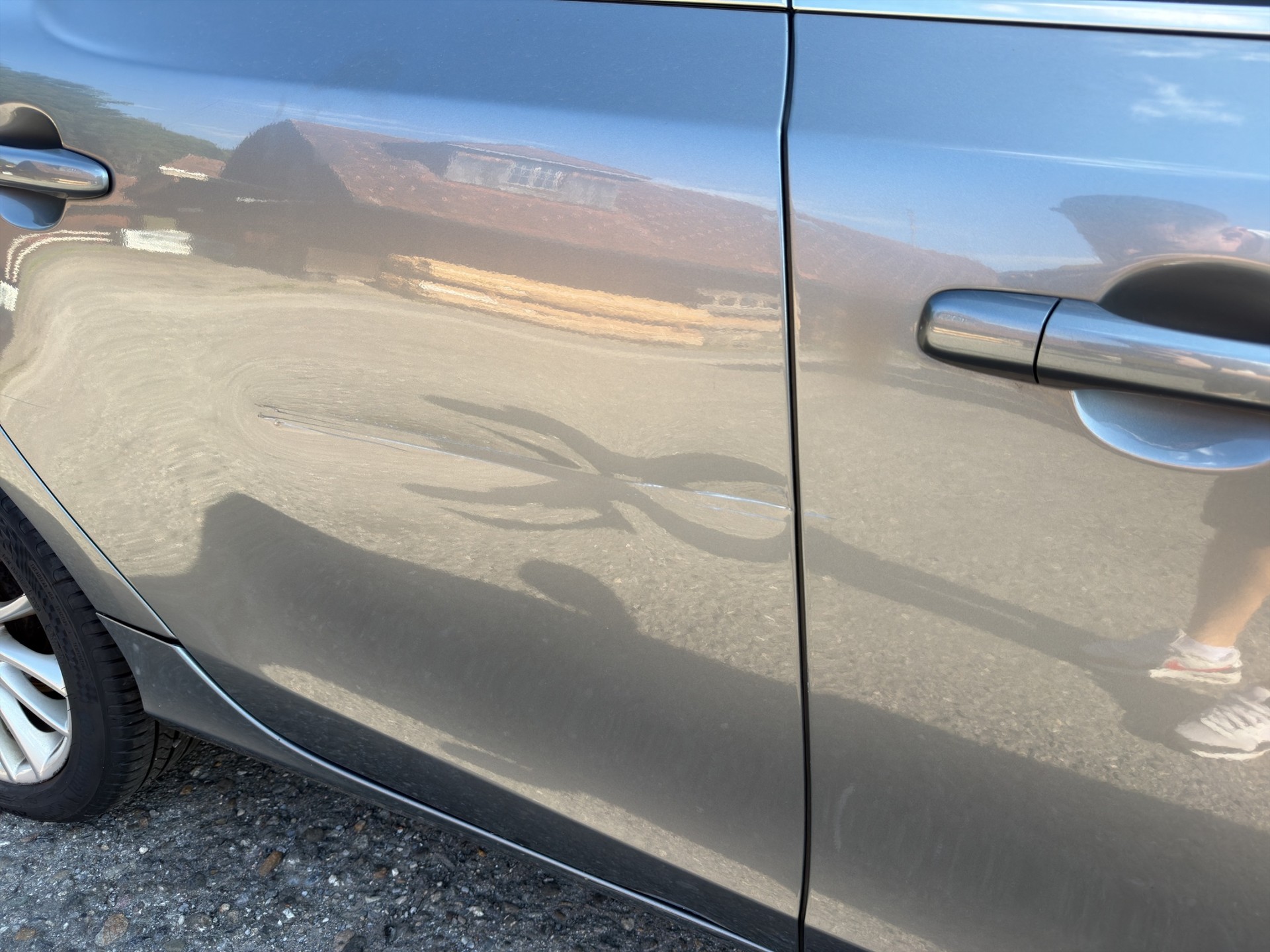 VOLVO V40 T4 Momentum Powershift-image-15