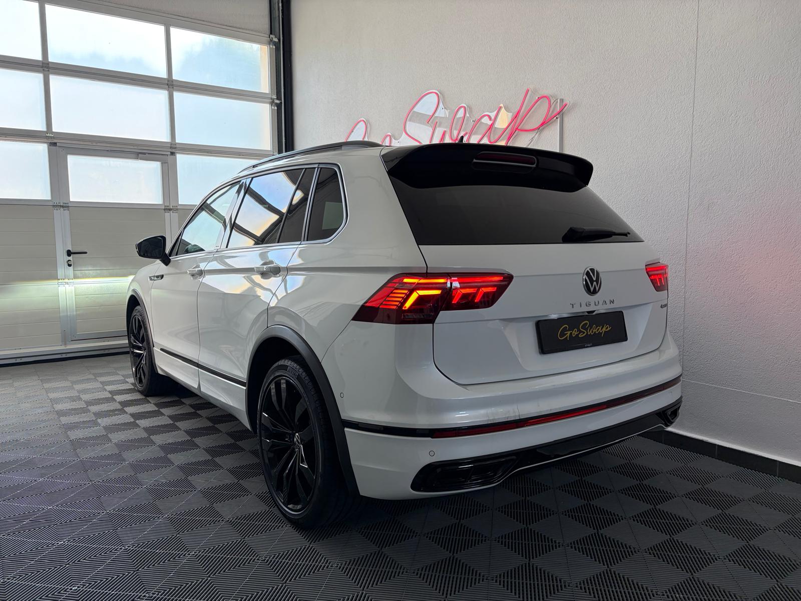VW Tiguan 2.0TSI R-Line 4Motion DSG - Attelage - Toit ouvrant - Caméra - DCC-image-9