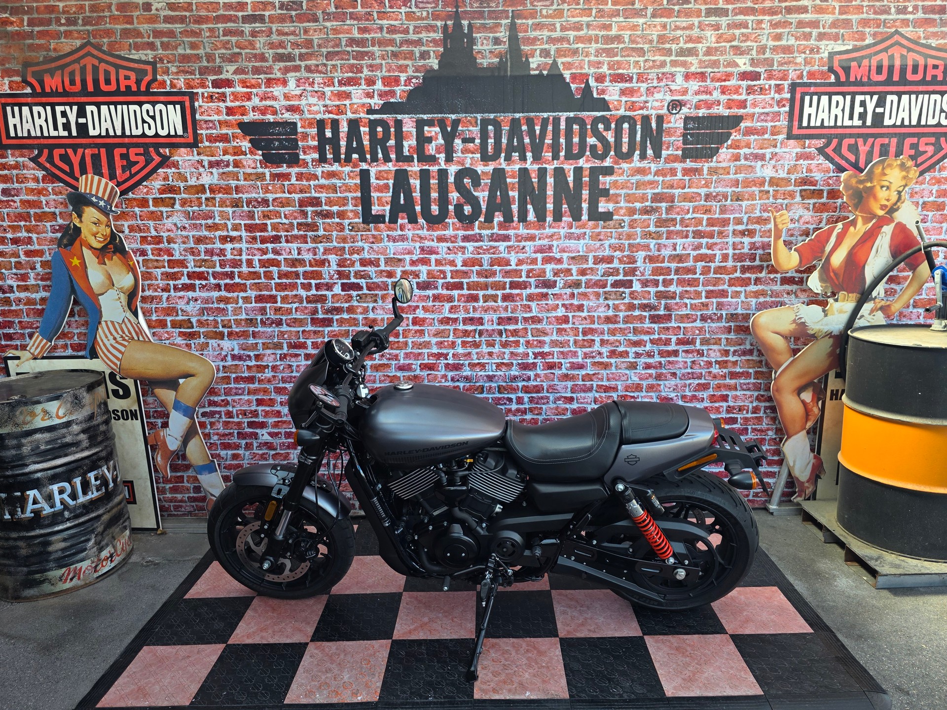 HARLEY-DAVIDSON XG 750 Street Rod-showroom-element-1