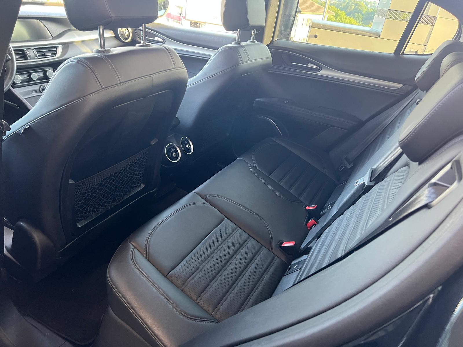 ALFA ROMEO Stelvio 2.2 JTDM Pack Veloce Q4-image-9