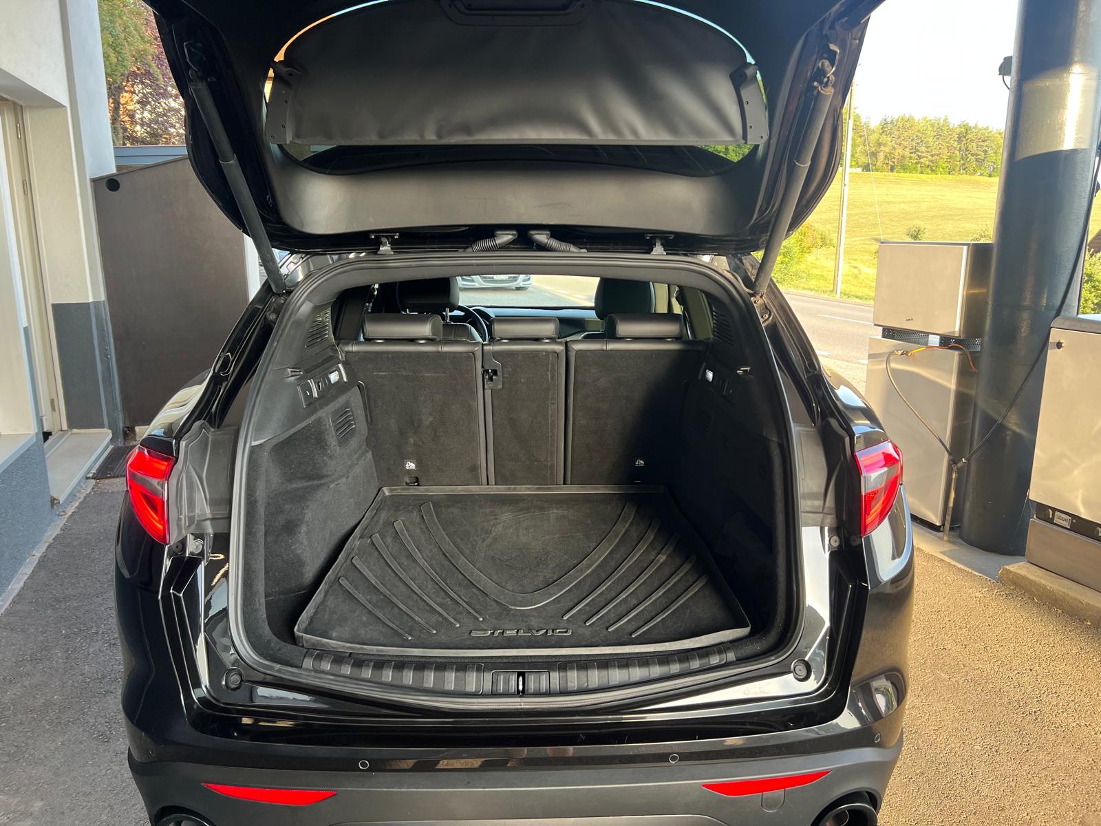ALFA ROMEO Stelvio 2.2 JTDM Pack Veloce Q4-image-10