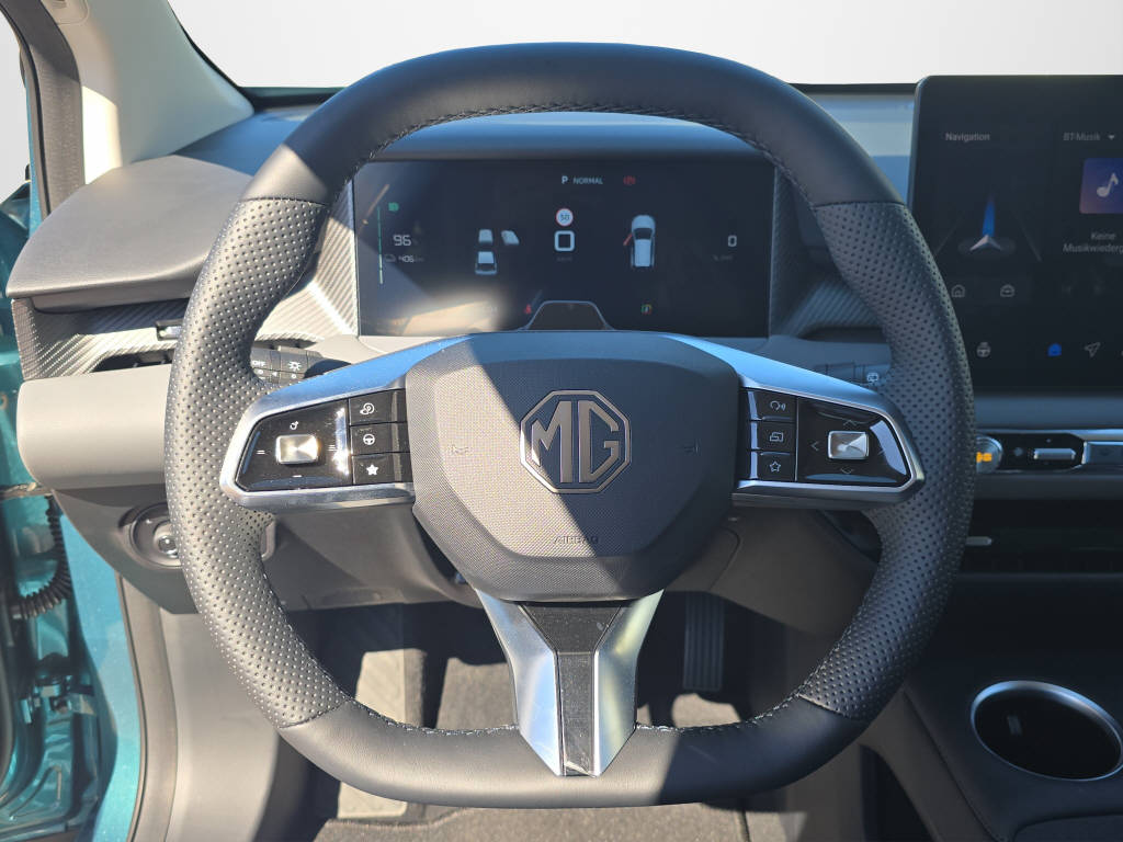 MG 4 64 kWh Premium-image-9