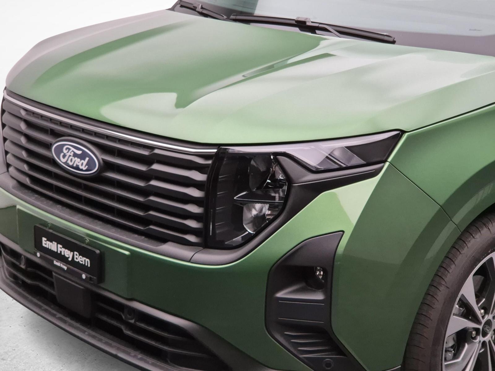 FORD Tourneo Courier 1.0 EcoBoost Titanium-image-17