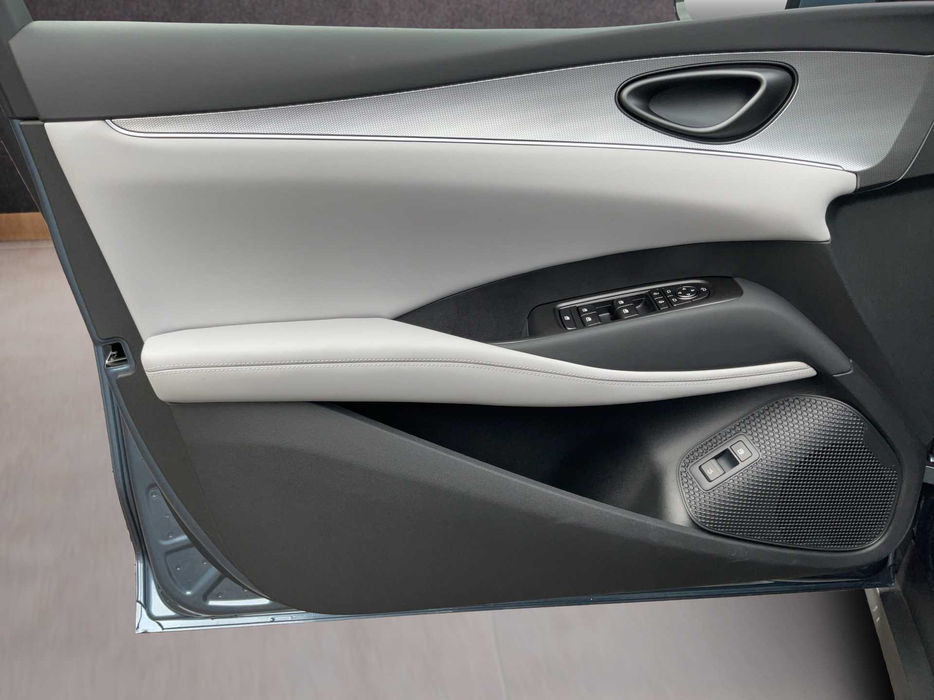 BYD Seal 6 DM-i Touring Comfort-image-17