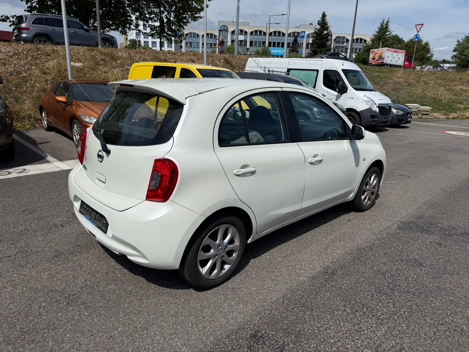 NISSAN Micra 1.2 tekna-image-2