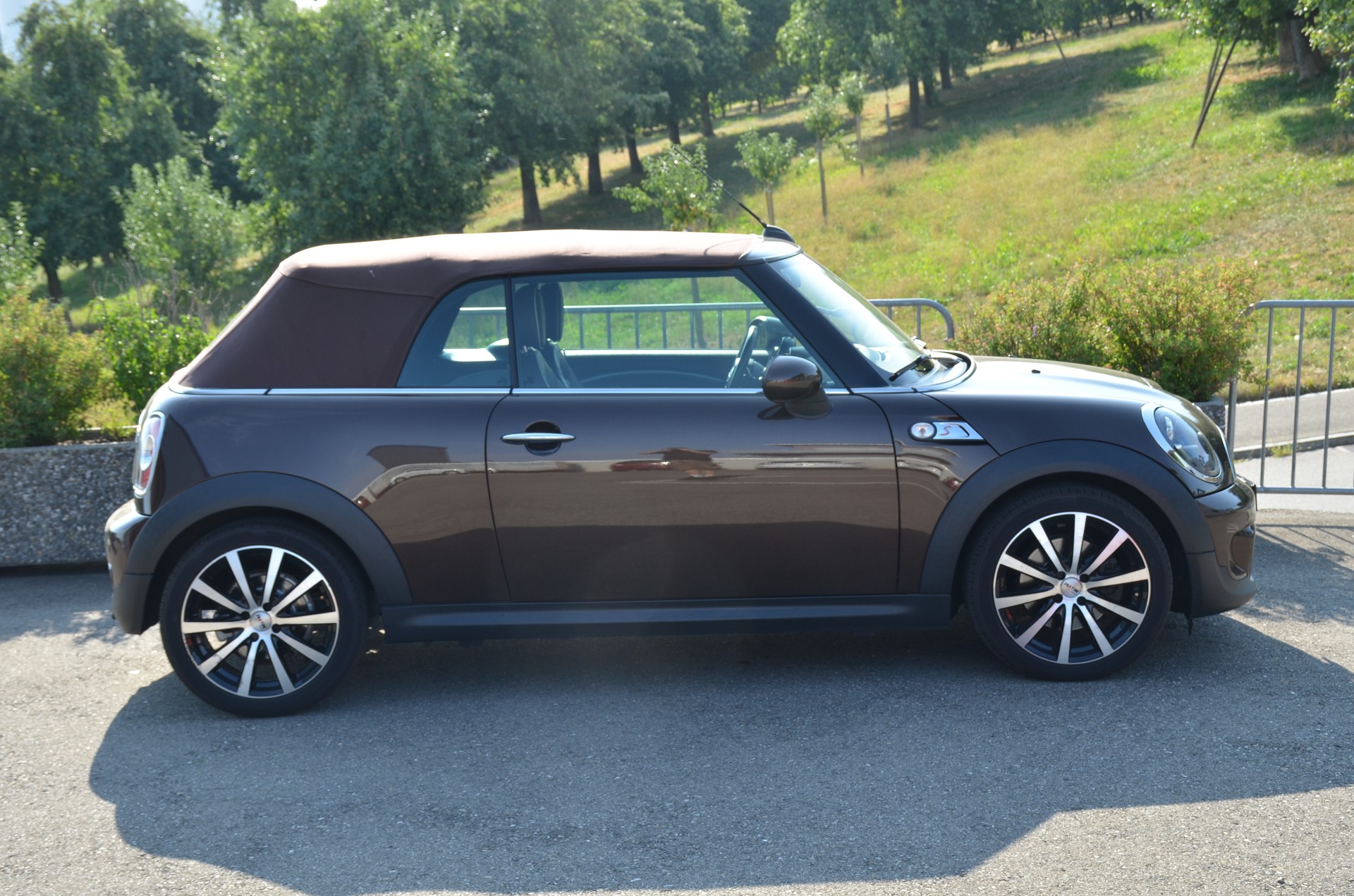 MINI Cooper S Cabriolet Steptronic-image-2