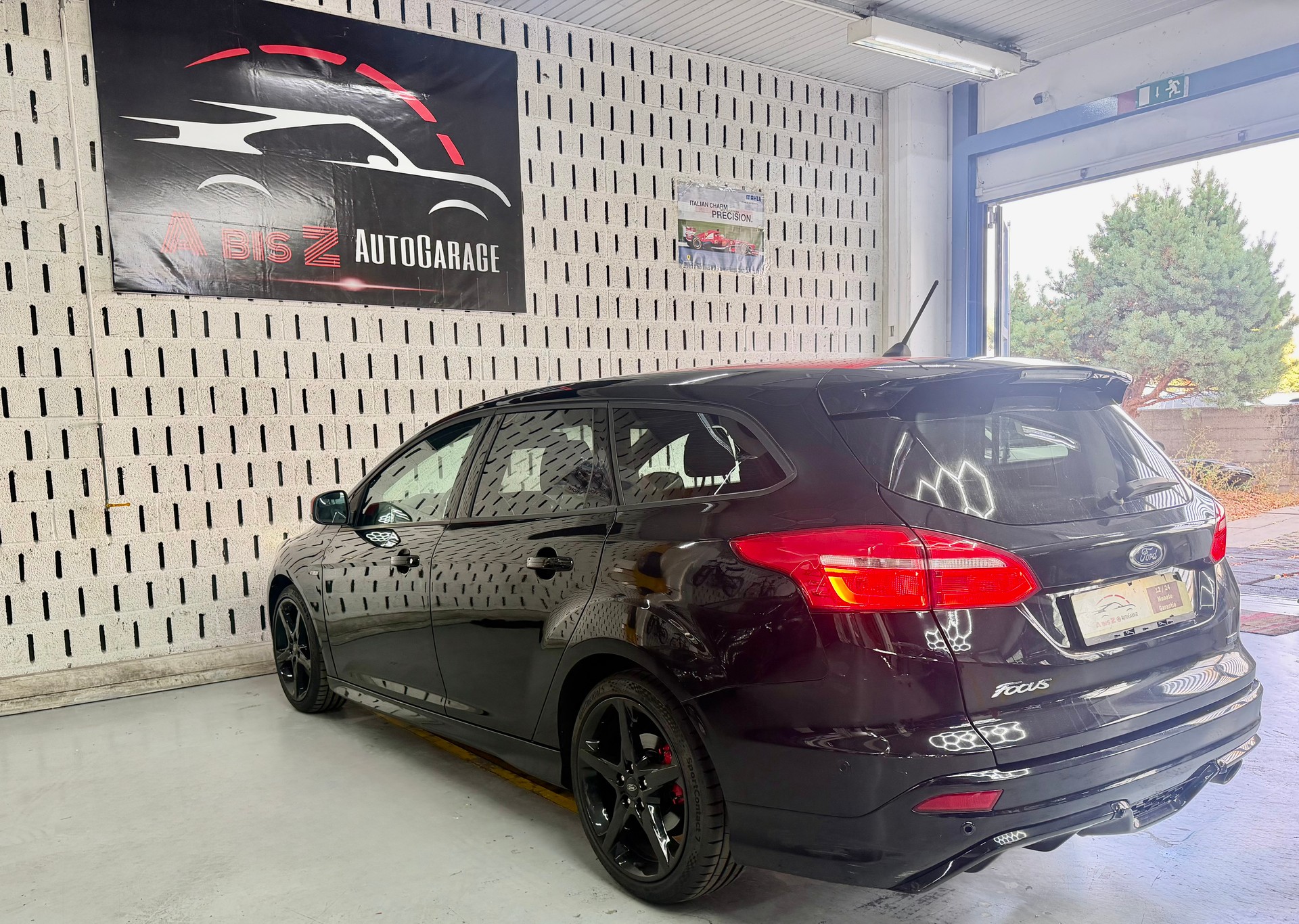 FORD Focus 1.5 SCTi ST Line-image-12