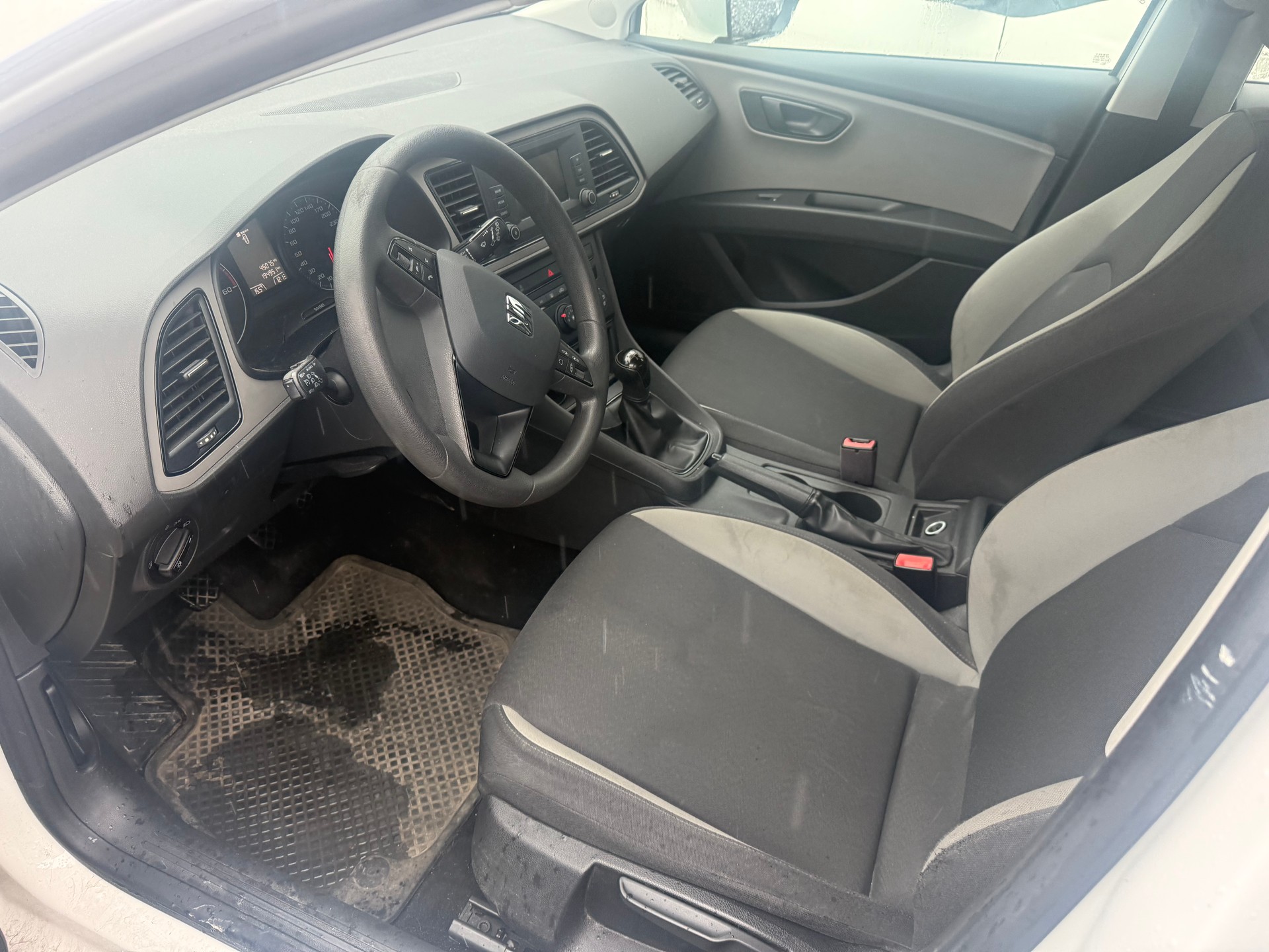 SEAT Leon ST 1.6 TDI Style 4Drive-image-4