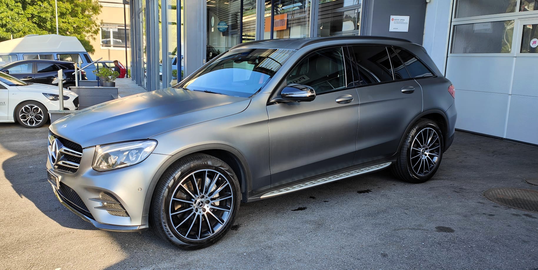 MERCEDES-BENZ GLC 250 AMG Line 4Matic 9G-Tronic-image-1