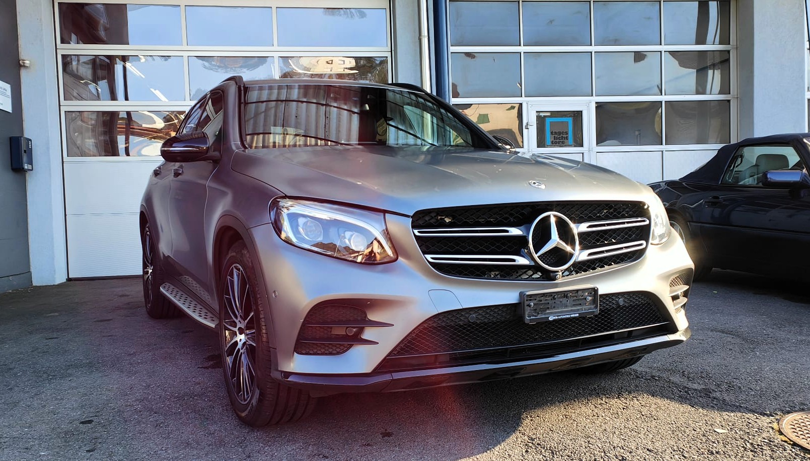 MERCEDES-BENZ GLC 250 AMG Line 4Matic 9G-Tronic-image-7