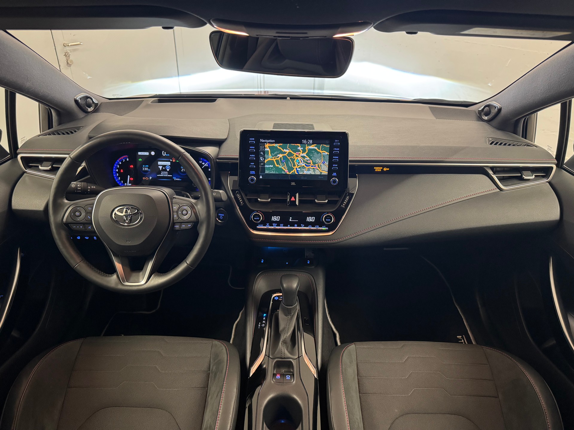 TOYOTA Corolla 2.0 HSD Style e-CVT-image-8