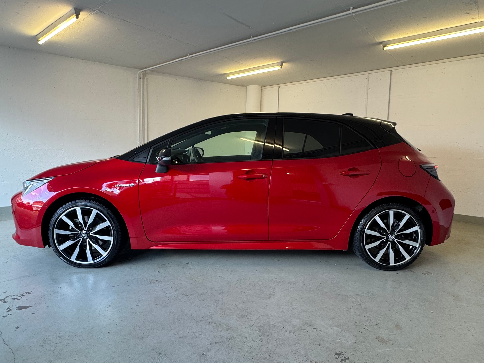 TOYOTA Corolla 2.0 HSD Style e-CVT-image-2
