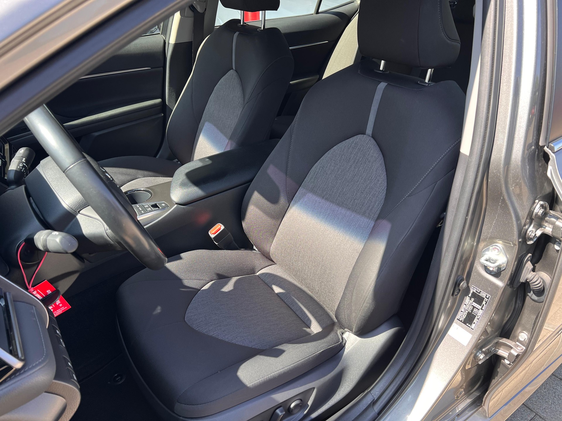 TOYOTA Camry 2.5 HSD Comfort-image-9