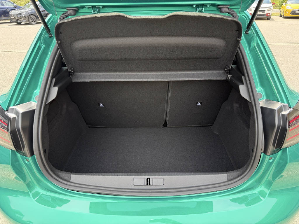 PEUGEOT 208 Hybrid 145 e-DSS6 GT Exclusive-image-13
