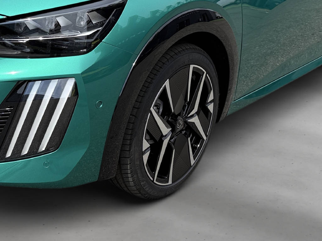 PEUGEOT 208 Hybrid 145 e-DSS6 GT Exclusive-image-3