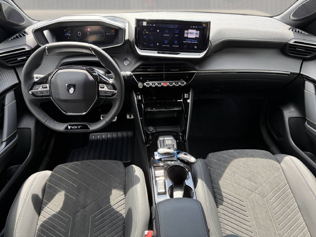 PEUGEOT 208 Hybrid 145 e-DSS6 GT Exclusive-image-5