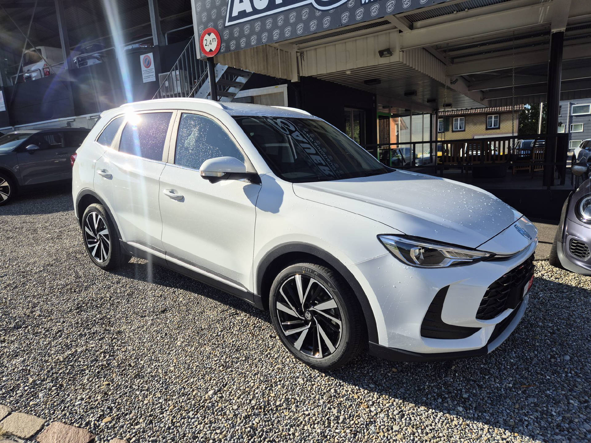MG ZS 1.5 Hybrid+ Luxury-image-1