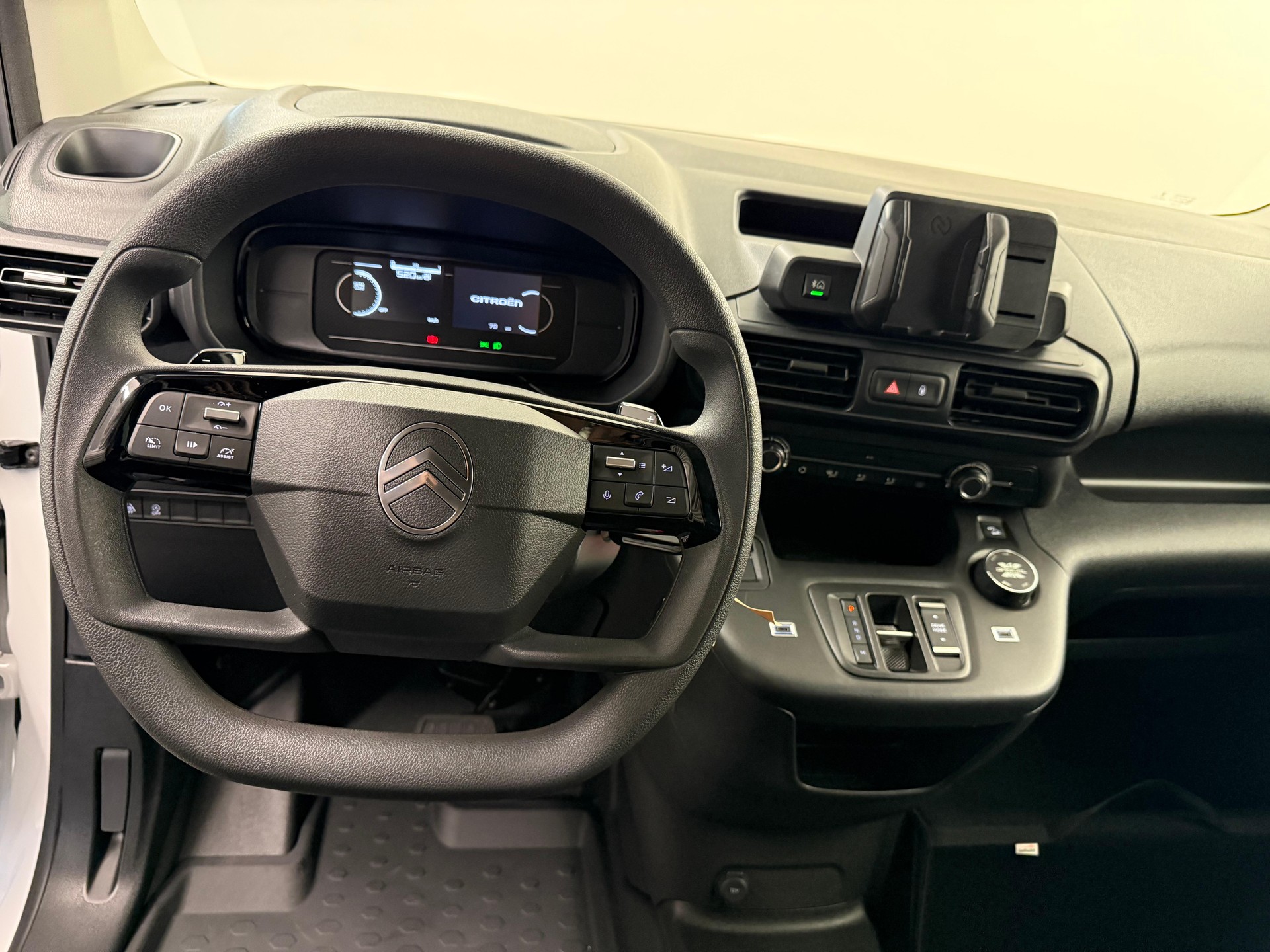 CITROEN Berlingo M 1.5 BlueHDi 130 S/S 4x4-image-4