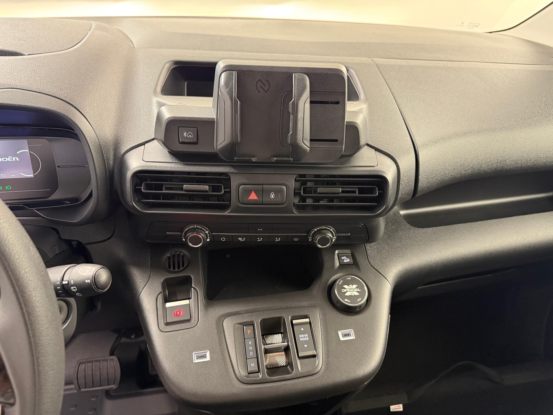 CITROEN Berlingo M 1.5 BlueHDi 130 S/S 4x4-image-5