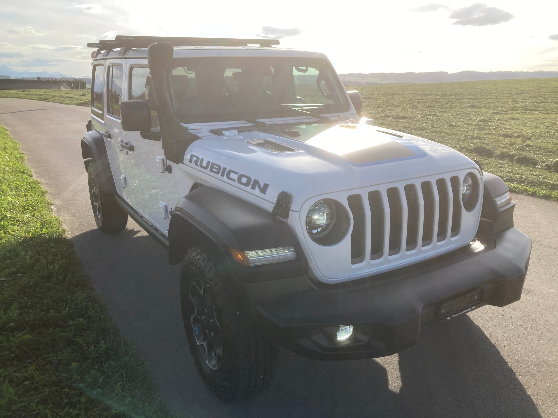 JEEP Wrangler 2.0 PHEV Unlimited Rubicon DT Automatic-image-2