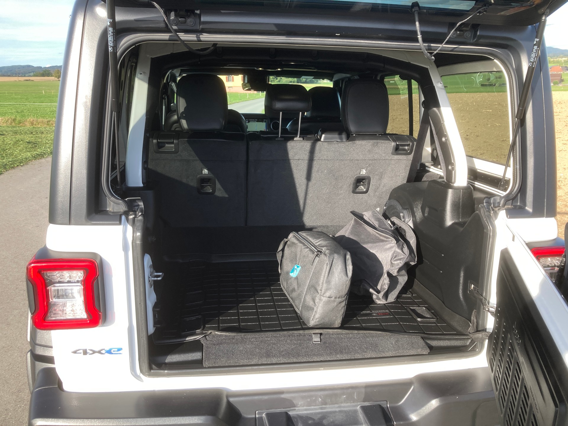 JEEP Wrangler 2.0 PHEV Unlimited Rubicon DT Automatic-image-7