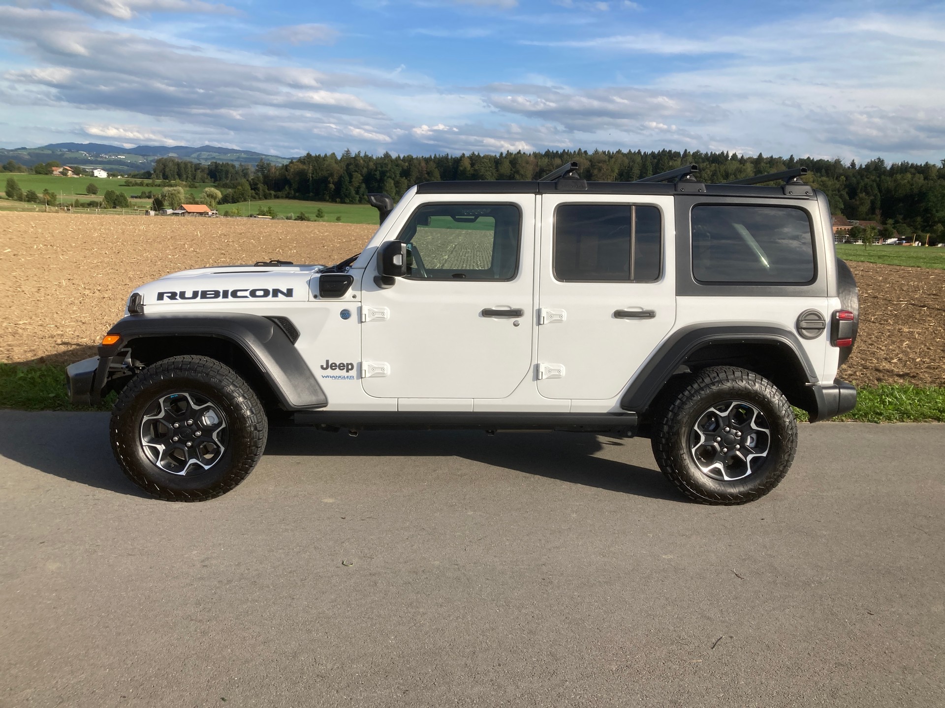 JEEP Wrangler 2.0 PHEV Unlimited Rubicon DT Automatic-image-6