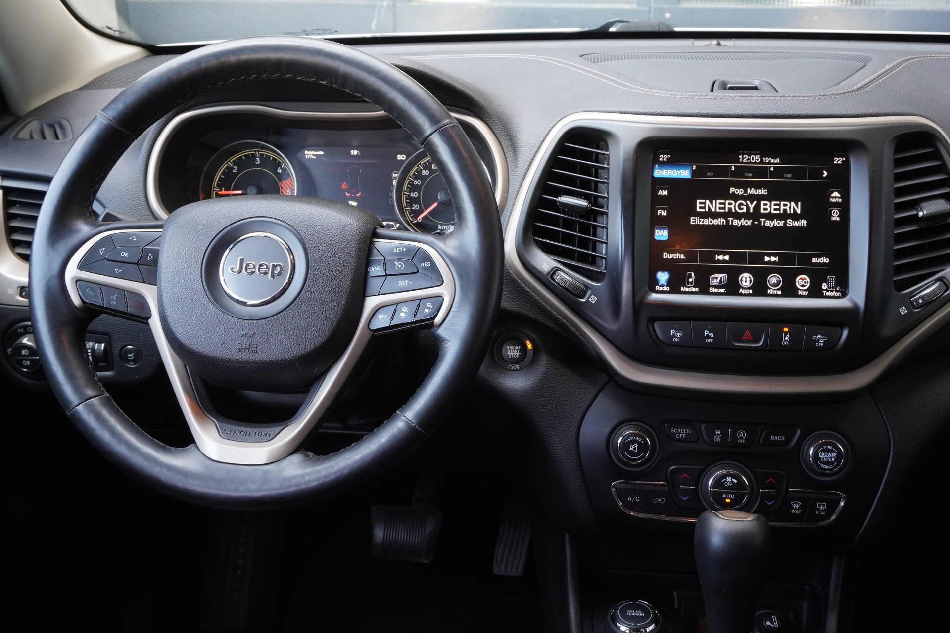 JEEP Cherokee 2.0TD Limited AWD 9ATX-image-9