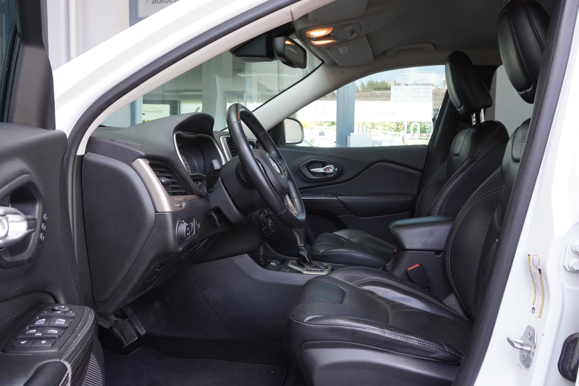 JEEP Cherokee 2.0TD Limited AWD 9ATX-image-8