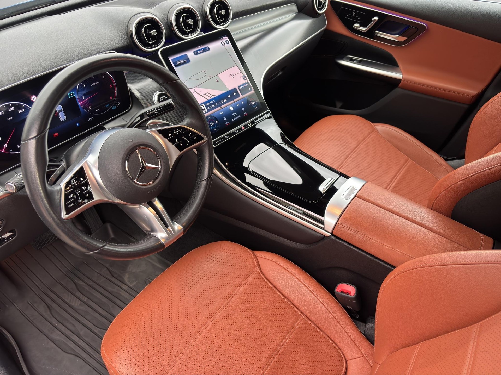MERCEDES-BENZ GLC 220 d 4m-image-9