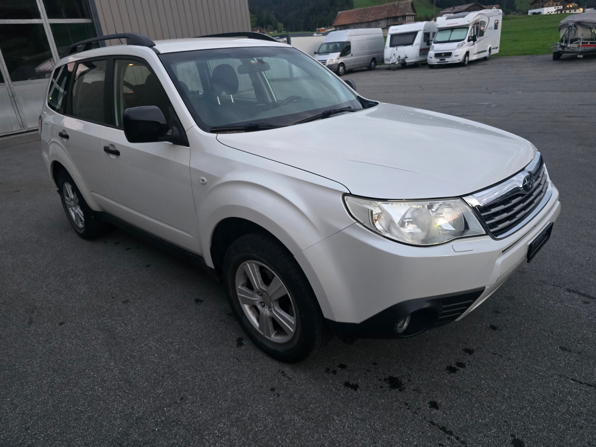 SUBARU Forester 2.0X Advantage-image-1