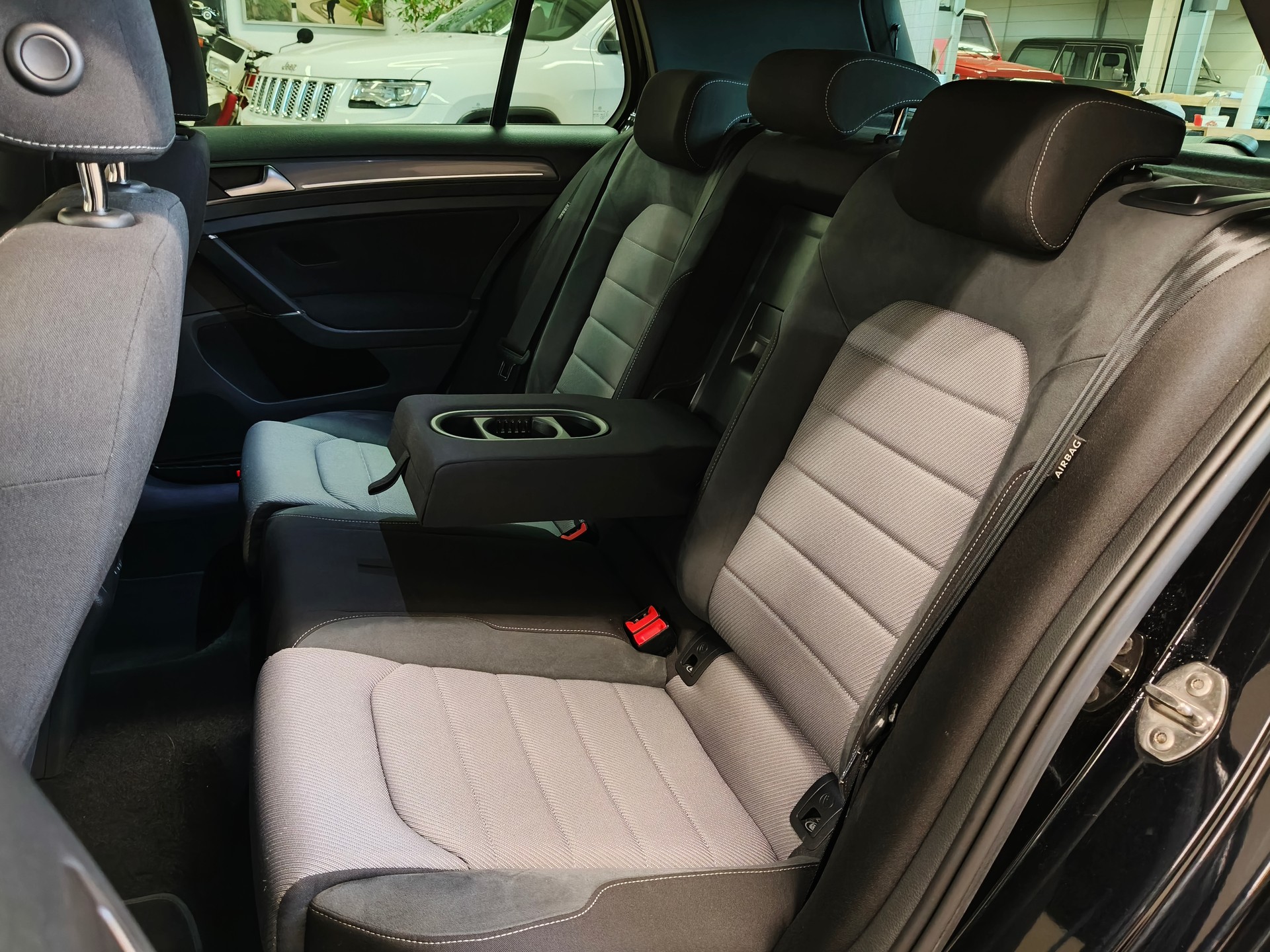 VW Golf 1.4 TSI Cup R-Line DSG-image-21