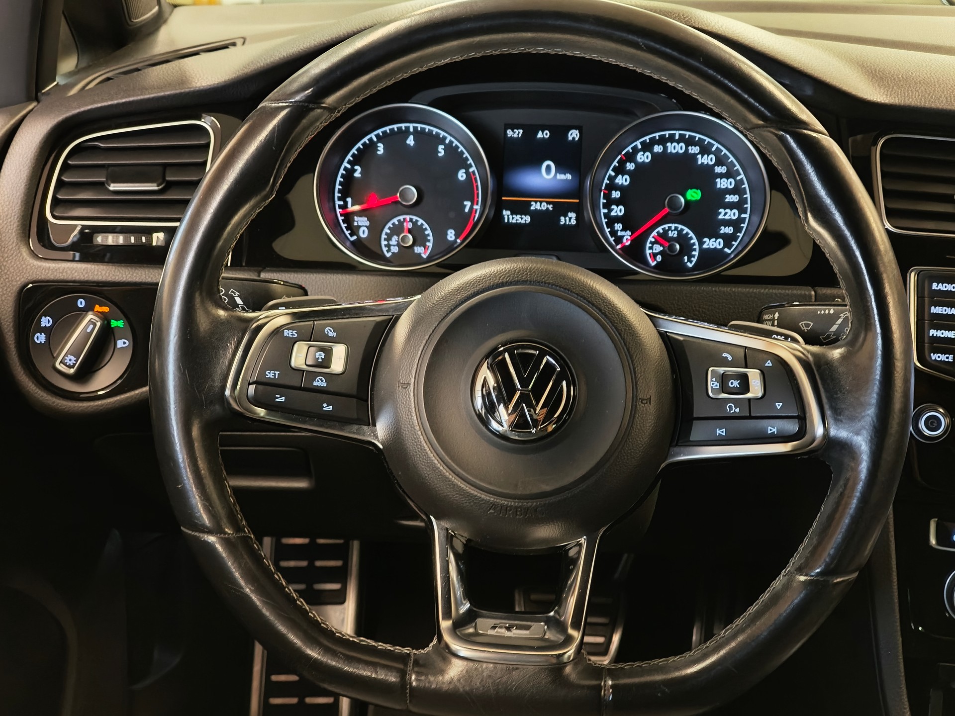 VW Golf 1.4 TSI Cup R-Line DSG-image-30