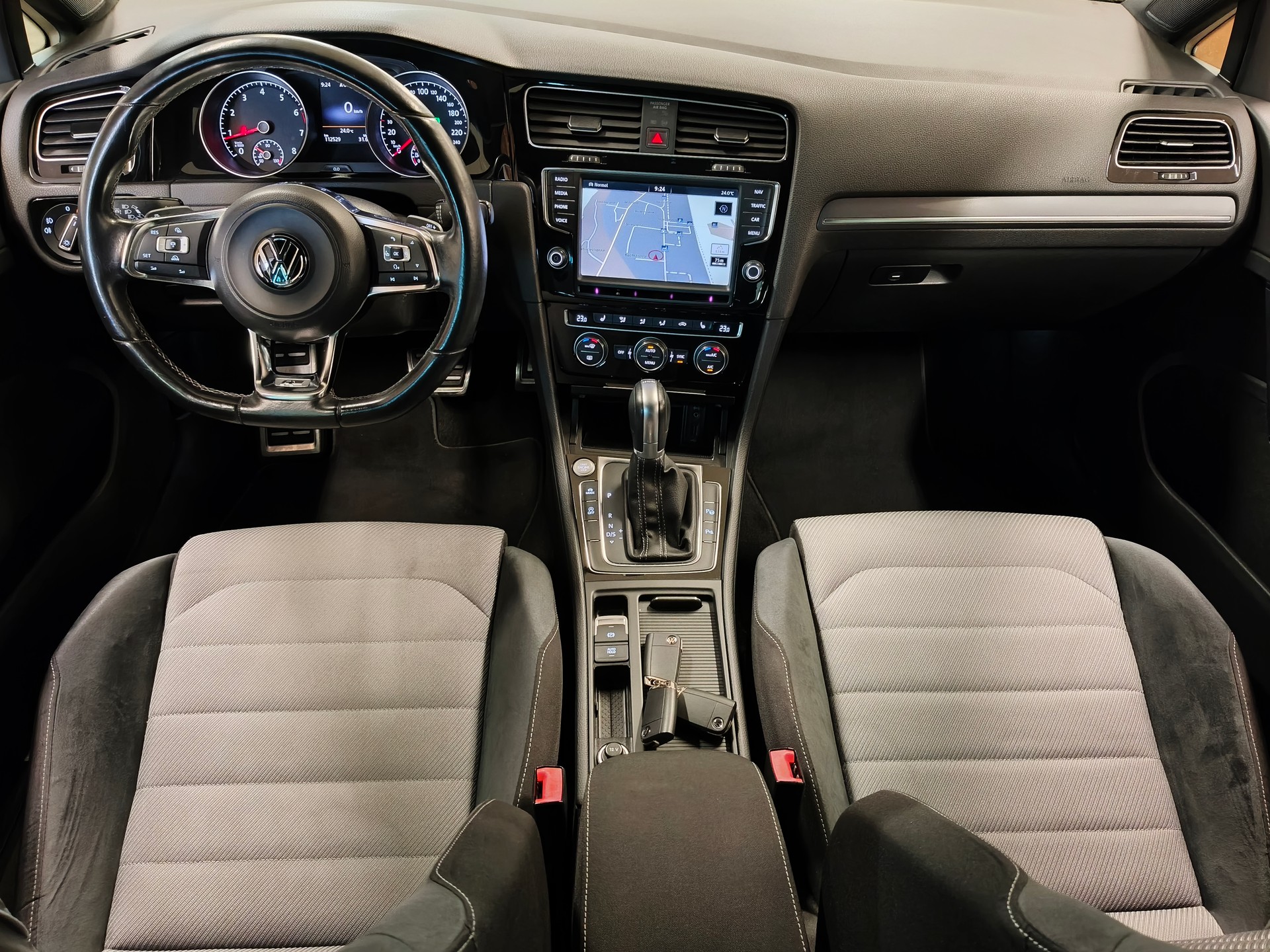 VW Golf 1.4 TSI Cup R-Line DSG-image-19