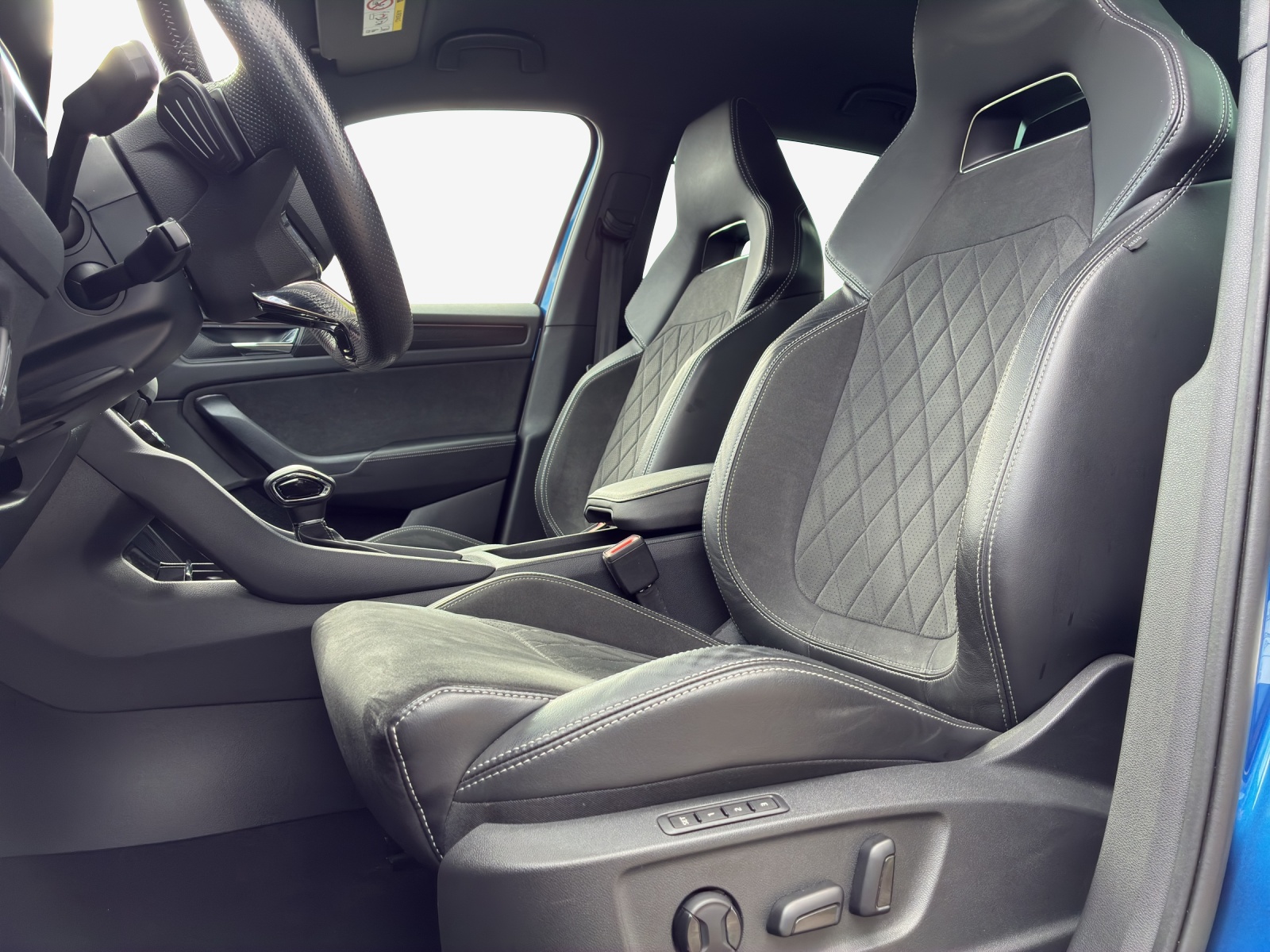 SKODA Kodiaq 2.0 TDI SCR SportLine 4x4 DSG-image-7