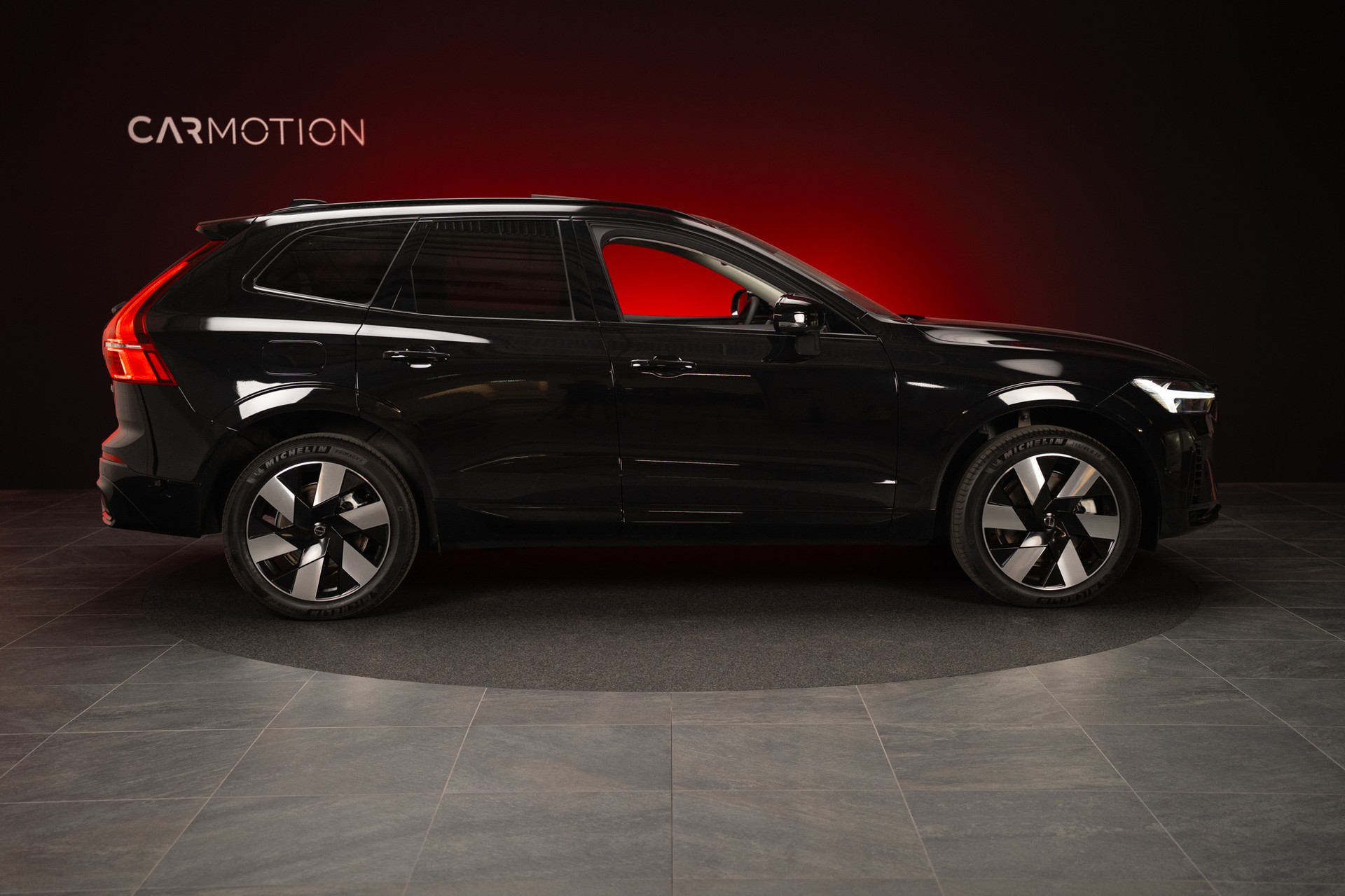 VOLVO XC60 2.0 T8 TE Plus Dark eAWD / Panorama / 360°Kamera / Harman/Kardon-image-26