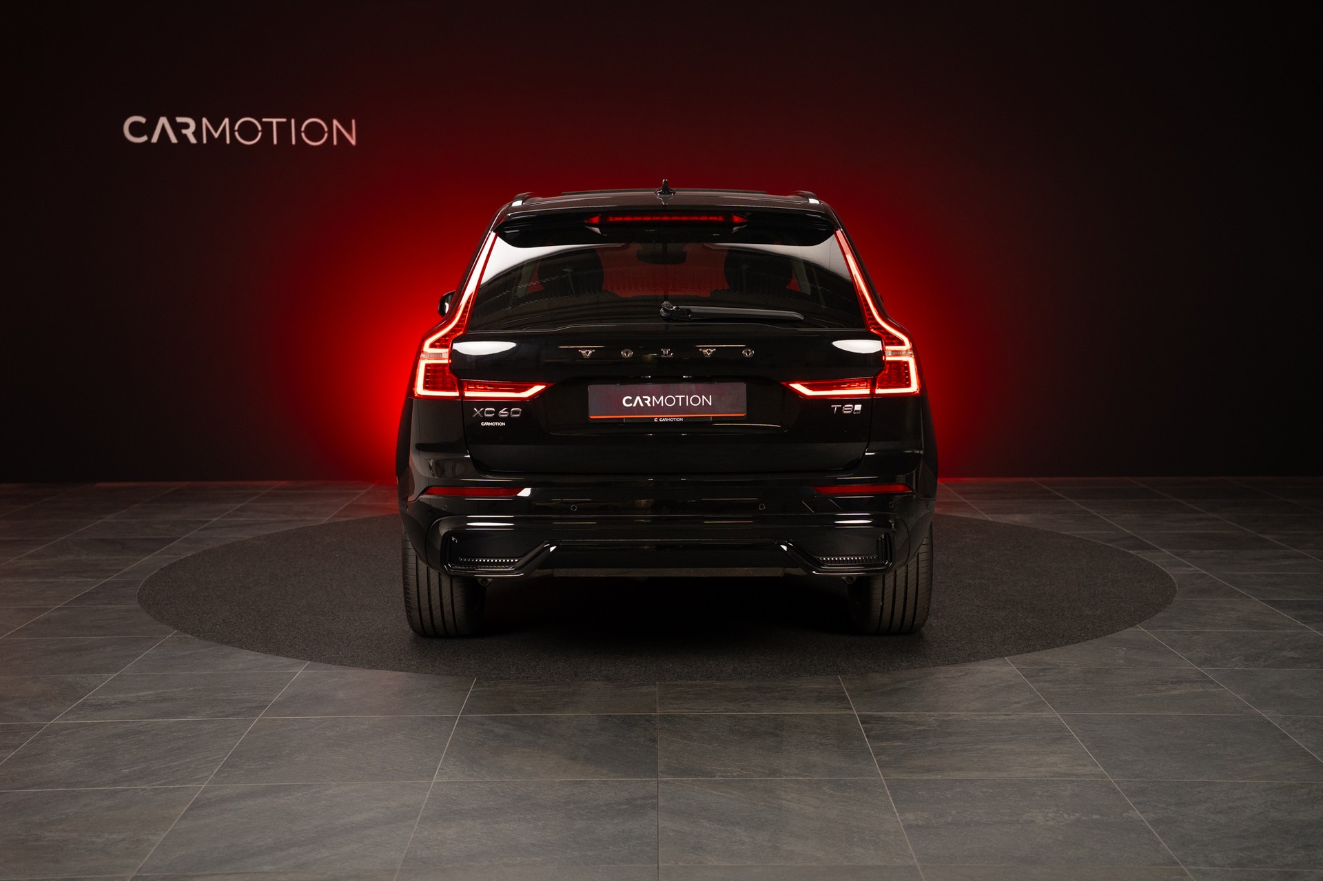 VOLVO XC60 2.0 T8 TE Plus Dark eAWD / Panorama / 360°Kamera / Harman/Kardon-image-3