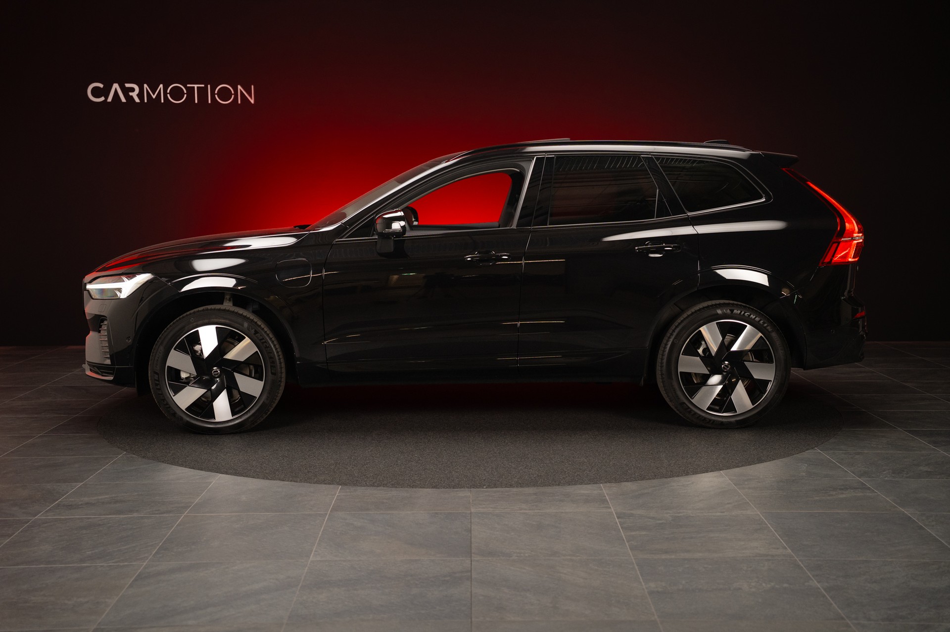 VOLVO XC60 2.0 T8 TE Plus Dark eAWD / Panorama / 360°Kamera / Harman/Kardon-image-27