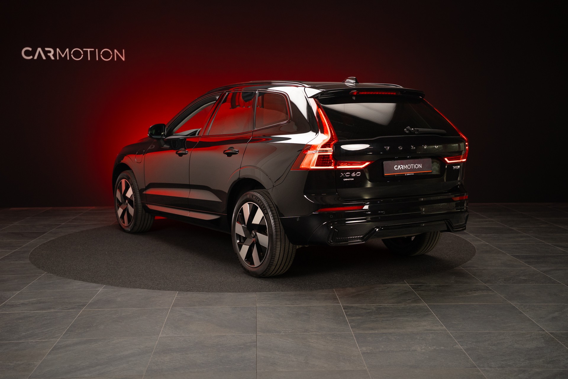 VOLVO XC60 2.0 T8 TE Plus Dark eAWD / Panorama / 360°Kamera / Harman/Kardon-image-6