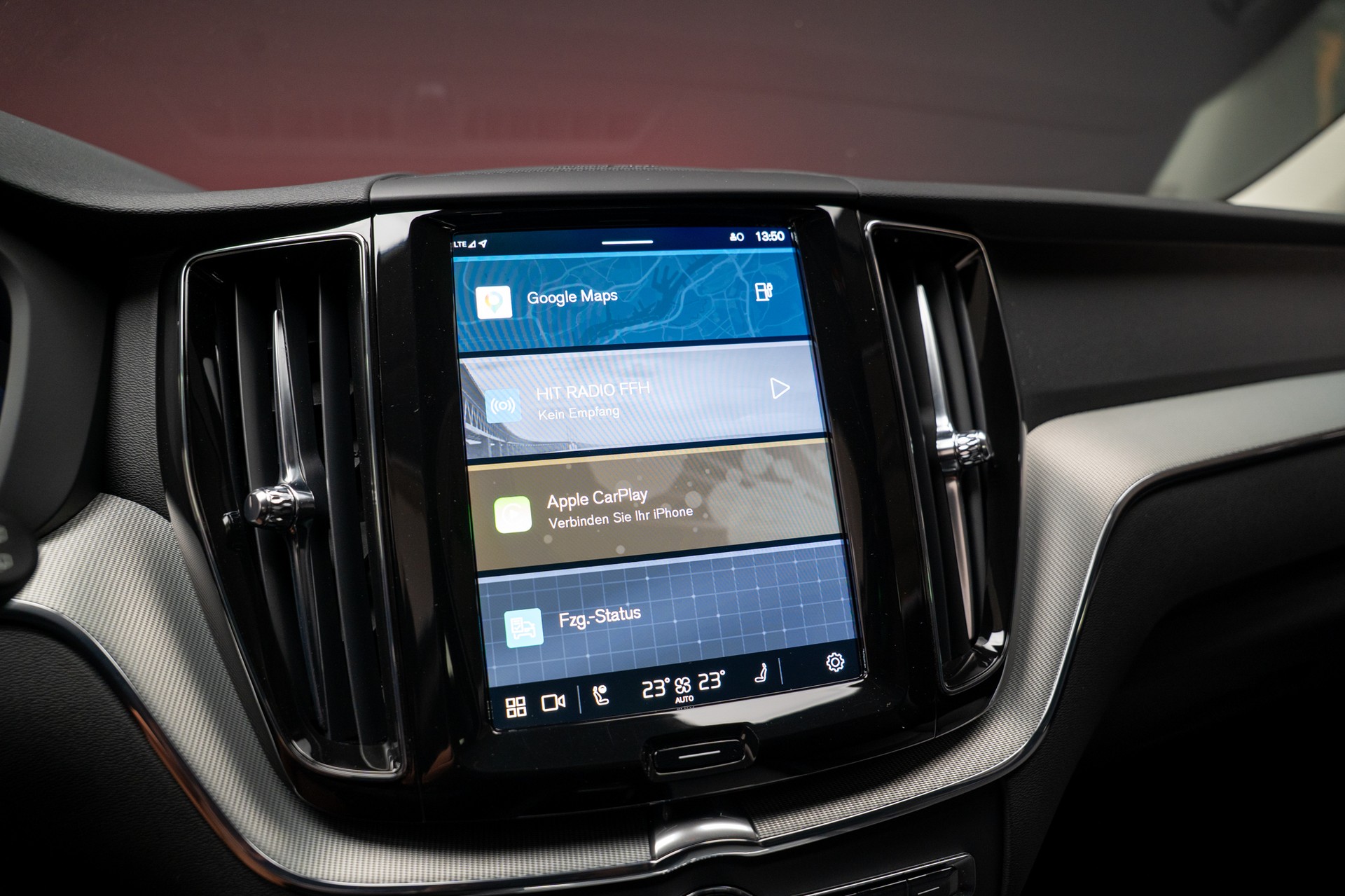 VOLVO XC60 2.0 T8 TE Plus Dark eAWD / Panorama / 360°Kamera / Harman/Kardon-image-12