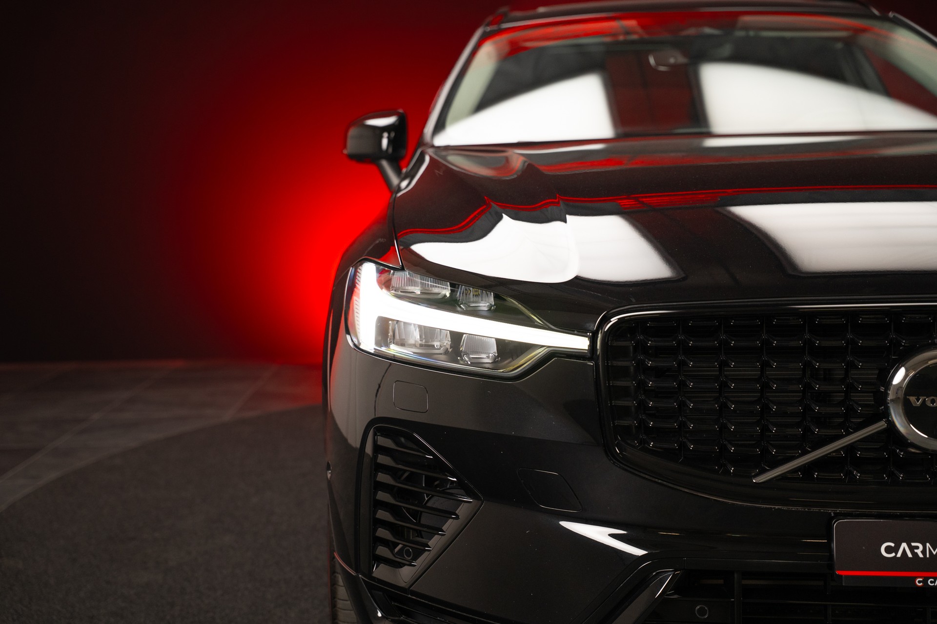 VOLVO XC60 2.0 T8 TE Plus Dark eAWD / Panorama / 360°Kamera / Harman/Kardon-image-29