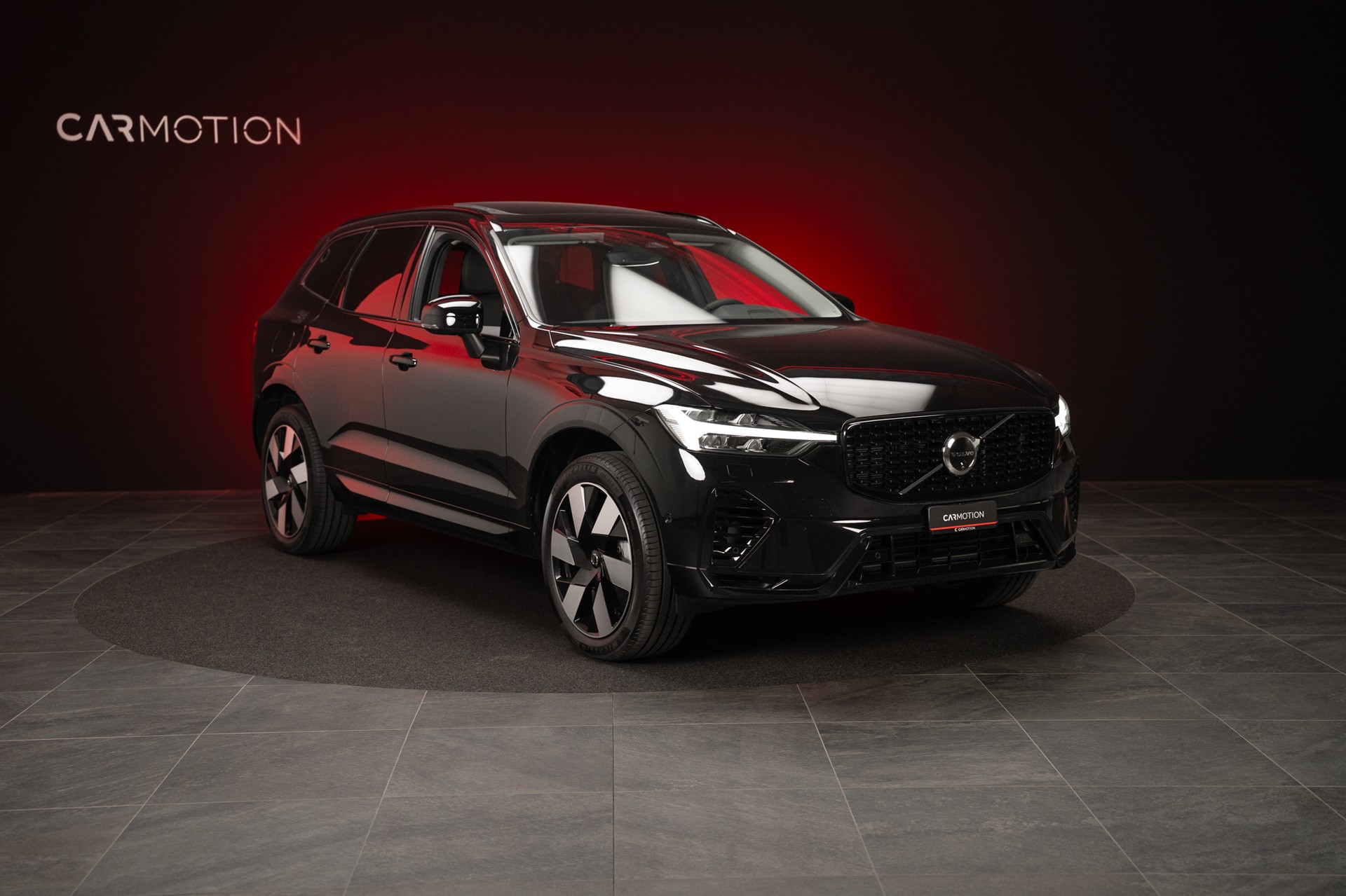 VOLVO XC60 2.0 T8 TE Plus Dark eAWD / Panorama / 360°Kamera / Harman/Kardon-image-2