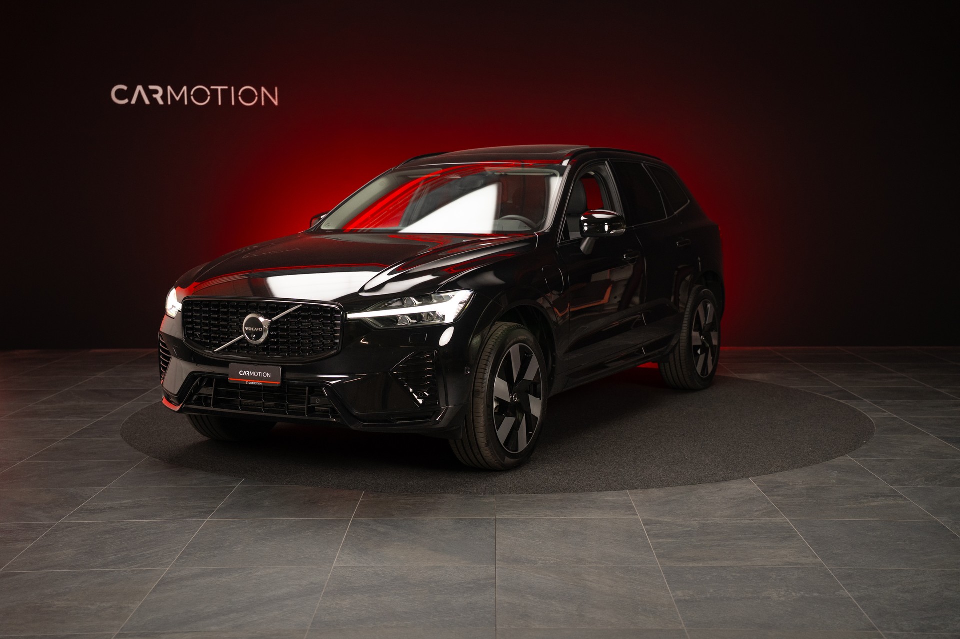 VOLVO XC60 2.0 T8 TE Plus Dark eAWD / Panorama / 360°Kamera / Harman/Kardon-image-0