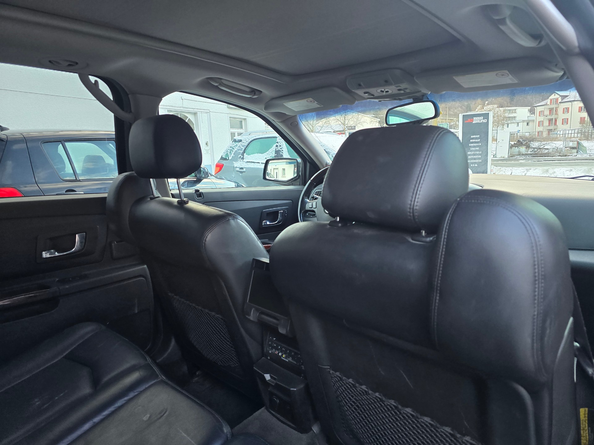 CADILLAC SRX 4.6 V8 Sport Luxury 4WD-image-8